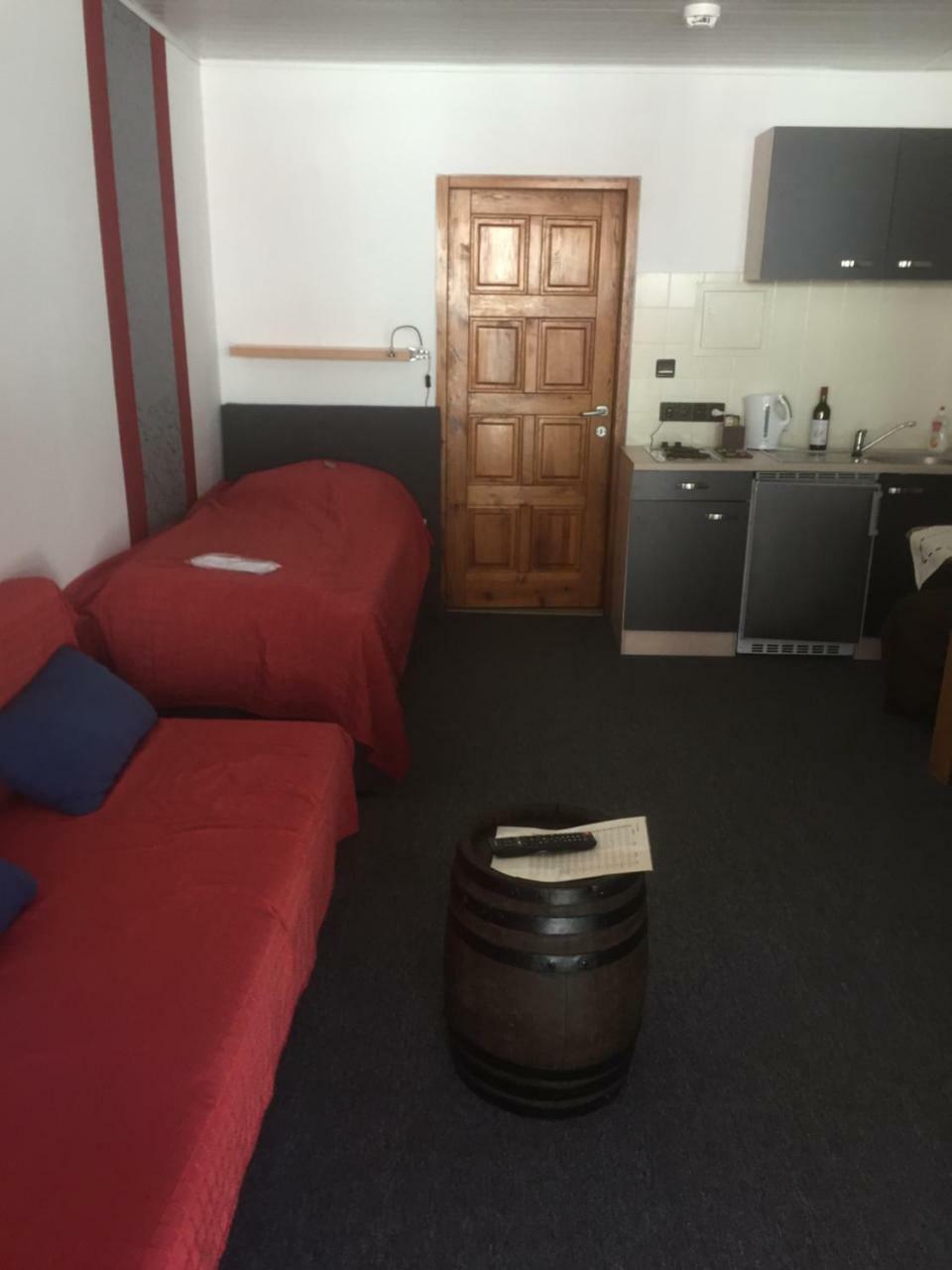 Weinschloesschen Im Weingut Roos Hotel Ilbesheim Exterior photo